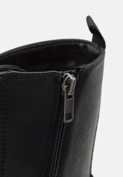 Pier One Veterboots - Black -Pier One Mannenmode 039c123f8b4b4151b8d0bff251574ade