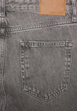 Pier One Mid Raise Straight Fit - Relaxed Fit Jeans - Grey Denim -Pier One Mannenmode 0c7a1c515ecb43fbb441053acc41967b