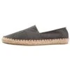 Pier One Espadrilles - Grey 1 Pier One Espadrilles - Grey -Pier One Mannenmode 0ea04fc32ec34e2fbbefd3430809b363