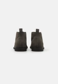 Pier One Unisex - Sportieve Veterschoenen - Grey 10 Pier One Unisex - Sportieve Veterschoenen - Grey -Pier One Mannenmode 1a69c3b5a7ed49d2869b1ff1aeeb8355