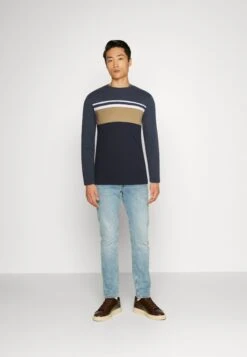 Pier One Longsleeve - Dark Blue -Pier One Mannenmode 1e868dfd9bb14e278e9fe93916ed66f2