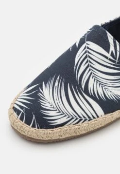 Pier One Unisex - Espadrilles - Dark Blue -Pier One Mannenmode 2434d4031c89494b93e7b492169b9010