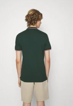 Pier One Poloshirt - Dark Green 9 Pier One Poloshirt - Dark Green -Pier One Mannenmode 2ad443887bb346c6b2efa099004b0b08