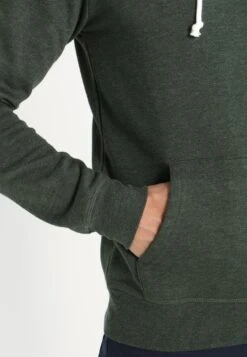 Pier One Hoodie - Khaki -Pier One Mannenmode 2ce81fd23721458ba495e5f9e845715e