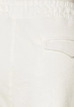 Pier One Trainingsbroek - White -Pier One Mannenmode 386adaf7ee91480f99e05bbe94209d4d