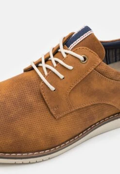 Pier One Sportieve Veterschoenen - Cognac -Pier One Mannenmode 3b81572f6a0d47d7a3a7c626ca254e0b