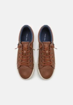 Pier One Unisex - Sneakers Laag - Cognac 11 Pier One Unisex - Sneakers Laag - Cognac -Pier One Mannenmode 3d1f3808291849ed8f04a77a9118f1ad