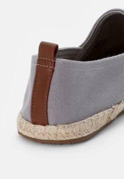Pier One Rena Espadrille Unisex - Espadrilles - Light Grey -Pier One Mannenmode 42d2421a7d9a4236aff6d97b980fd1f5
