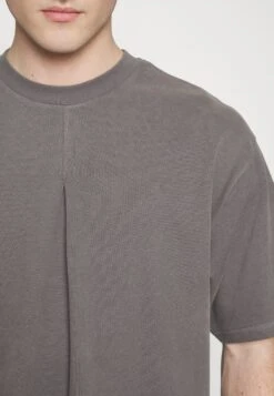 Pier One T-Shirt Basic - Dark Grey -Pier One Mannenmode 4668e52b784f474bbd500bf53439087f