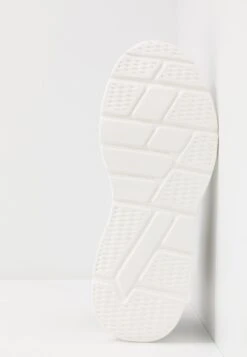 Pier One Sneakers Hoog - Black/White -Pier One Mannenmode 52b5e07059e148baa03e0194b33ba8c5