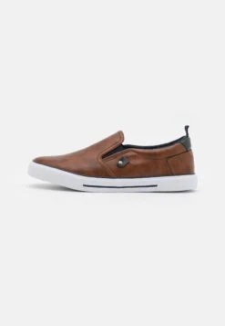 Pier One Unisex - Sneakers Laag - Cognac
