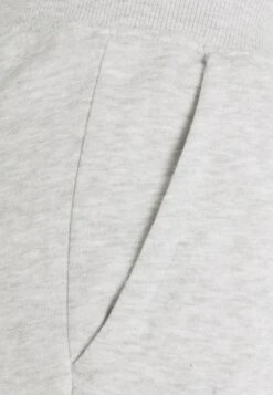 Pier One 3 Pack - Trainingsbroek - Mottled Light Grey/Mottled Dark Blue/Black 17 Pier One 3 Pack - Trainingsbroek - Mottled Light Grey/Mottled Dark Blue/Black -Pier One Mannenmode 58caa3db374b4ce39703a992d5c2b59c