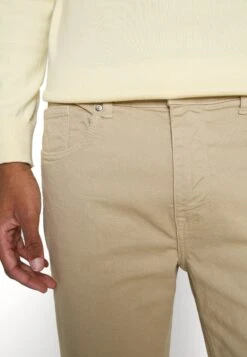 Pier One Slim Fit Jeans - Beige -Pier One Mannenmode 5c0c3fb9ba344384b5ed37a30e251c8c