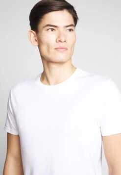 Pier One 2 Pack - T-Shirt Basic - White/Dark Blue -Pier One Mannenmode 5d6a04d994e343d2903cc2c1666bad4b