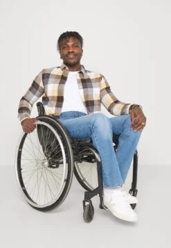 Pier One Straight Leg Jeans - Blue Denim 15 Pier One Straight Leg Jeans - Blue Denim -Pier One Mannenmode 687ddc46ce7b45b38dbb2a8f3548cf47