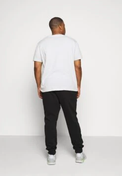 Pier One Trainingsbroek - Black -Pier One Mannenmode 699521bb2749412dbeafcb45a7d1ceb2