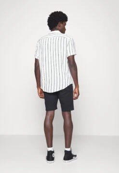 Pier One 2 Pack - Shorts - Black/Olive 17 Pier One 2 Pack - Shorts - Black/Olive -Pier One Mannenmode 73395e7496094f16ab01d685c224eec1