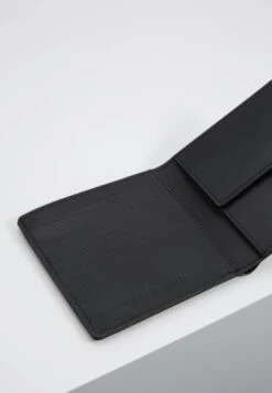 Pier One Leather - Portemonnee - Black 11 Pier One Leather - Portemonnee - Black -Pier One Mannenmode 793ee17881fd4ef9bb10f1e344bf22ed