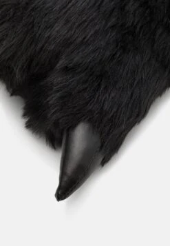 Pier One Pantoffels - Black -Pier One Mannenmode 796914552fcb4fcaac1e33068a36c27f