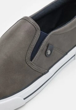 Pier One Unisex - Sneakers Laag - Grey 13 Pier One Unisex - Sneakers Laag - Grey -Pier One Mannenmode 8f4c3bab60a8427abbcea954eebfdf86