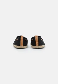 Pier One Espadrilles - Black 10 Pier One Espadrilles - Black -Pier One Mannenmode 93956be1d89c4c879aef60fde003ab72