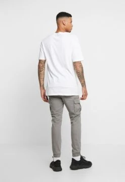 Pier One Cuffed Skinny Trouser- Cargobroek - Grey -Pier One Mannenmode 9d4e6bf8b9ac4923a799192944740274
