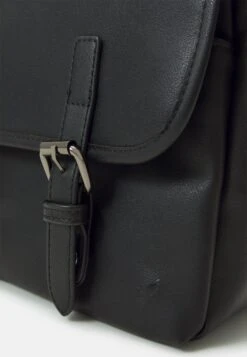 Pier One Unisex - Schoudertas -Black -Pier One Mannenmode adbd5d8fbbd24c28a61f94af8a00c514