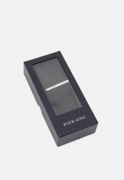 Pier One Set - Stropdas - Black -Pier One Mannenmode b6f134e0211046c2b37e1bc8ea8571a9