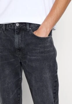 Pier One Slim Fit Jeans - Black -Pier One Mannenmode b79322ede7144ed7a41ffd5c4b473036