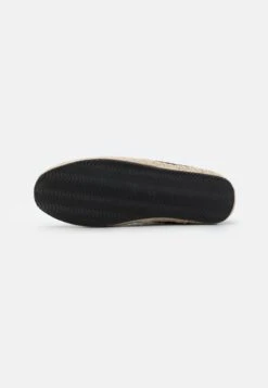 Pier One Espadrilles - Black 12 Pier One Espadrilles - Black -Pier One Mannenmode b9233e76adb544fcb2b923461f13d6c2