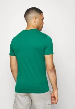 Pier One T-Shirt Basic - Dark Green 10 Pier One T-Shirt Basic - Dark Green -Pier One Mannenmode d2912441fbae4dabb19017651702b52d