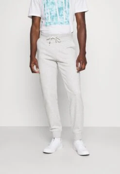 Pier One 3 Pack - Trainingsbroek - Mottled Light Grey/Mottled Dark Blue/Black 14 Pier One 3 Pack - Trainingsbroek - Mottled Light Grey/Mottled Dark Blue/Black -Pier One Mannenmode d679c40ba0d14e65a4301cbba3b7065f