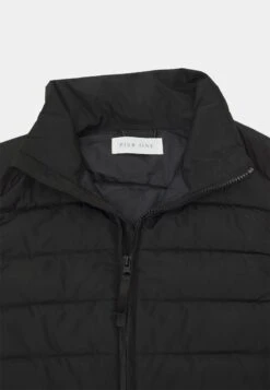 Pier One Bodywarmer - Black 26 Pier One Bodywarmer - Black -Pier One Mannenmode f4888c40f5f941bcb27bf9cb3e8f84e8