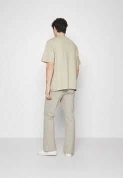 Pier One T-Shirt Basic - Beige -Pier One Mannenmode fc1282f8e7114005b687f995a438664d